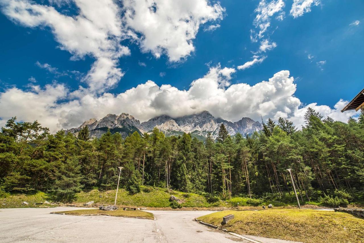 Appartamenti Corte Residence Borca di Cadore Exteriör bild