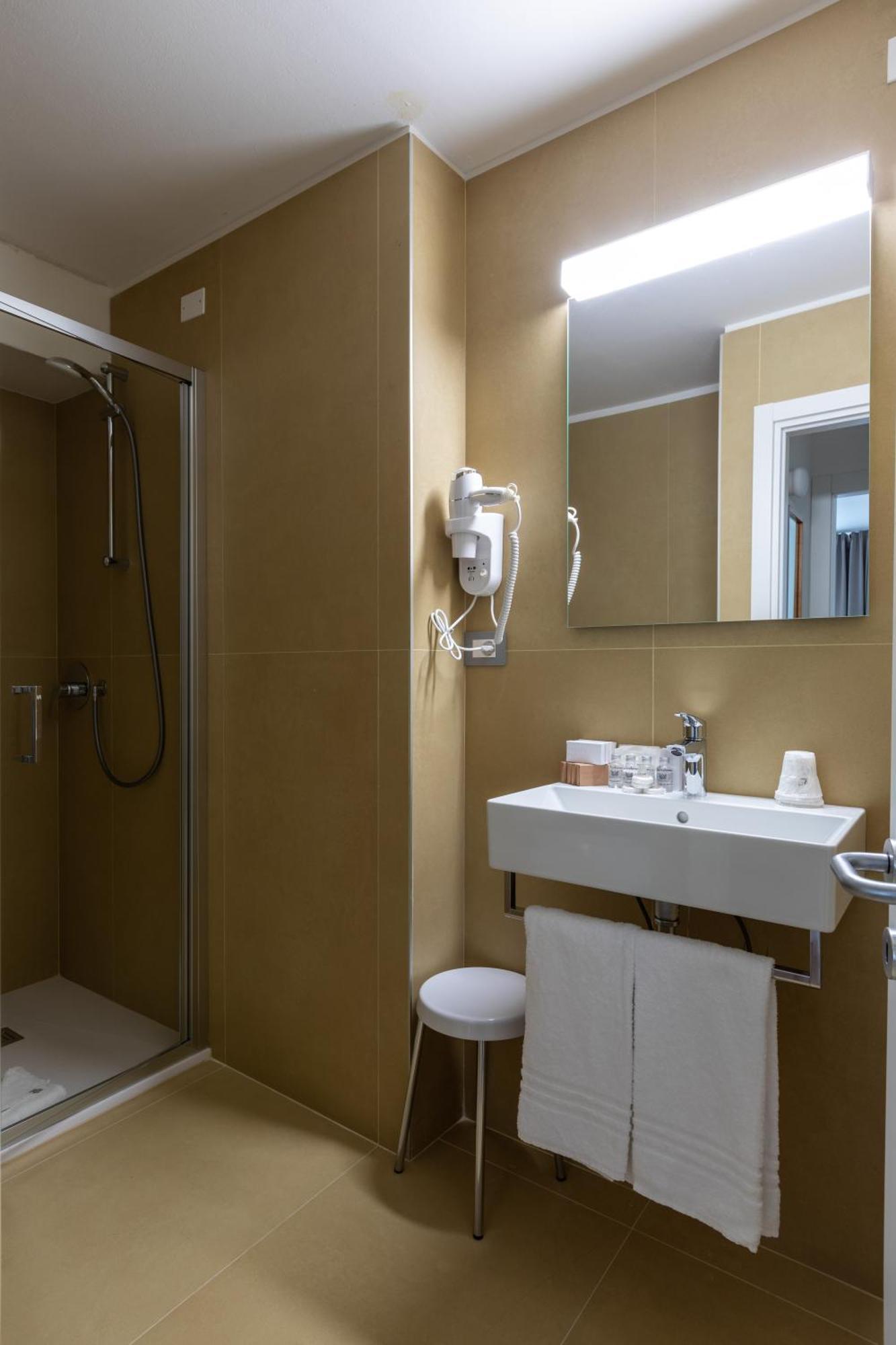 Appartamenti Corte Residence Borca di Cadore Exteriör bild
