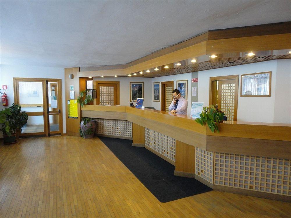 Appartamenti Corte Residence Borca di Cadore Exteriör bild